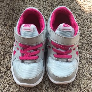 Toddler girl Nike tennis shoes